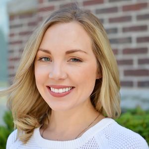 Meet your Posher, Aly